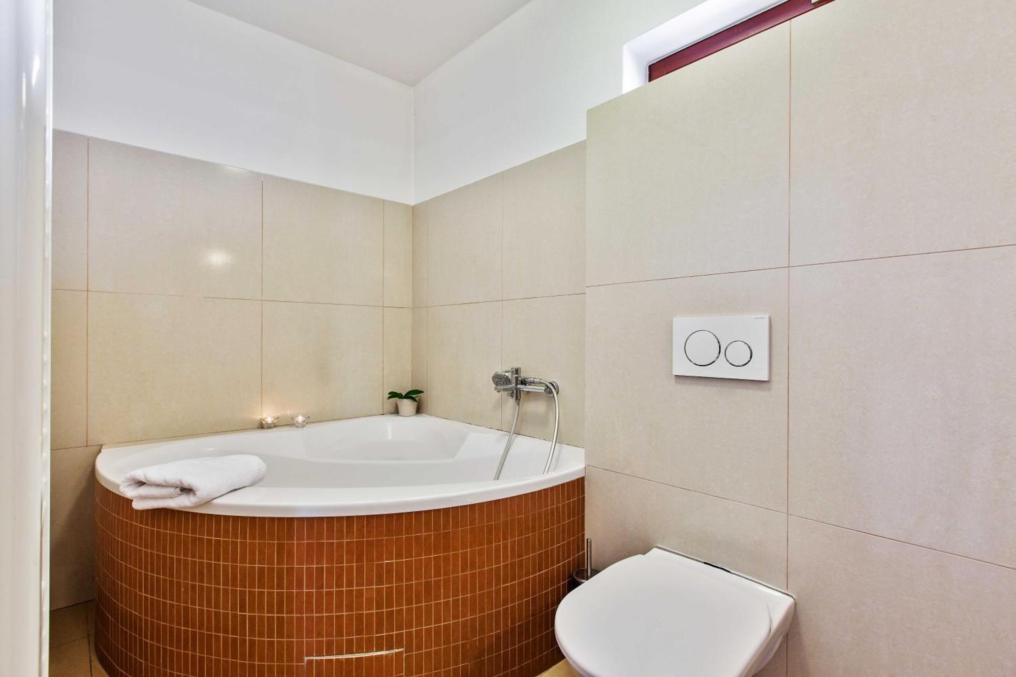 Dolna 4 - Apartments In Direct Centrum On City Square بانْشكا بيشتريتْسا المظهر الخارجي الصورة